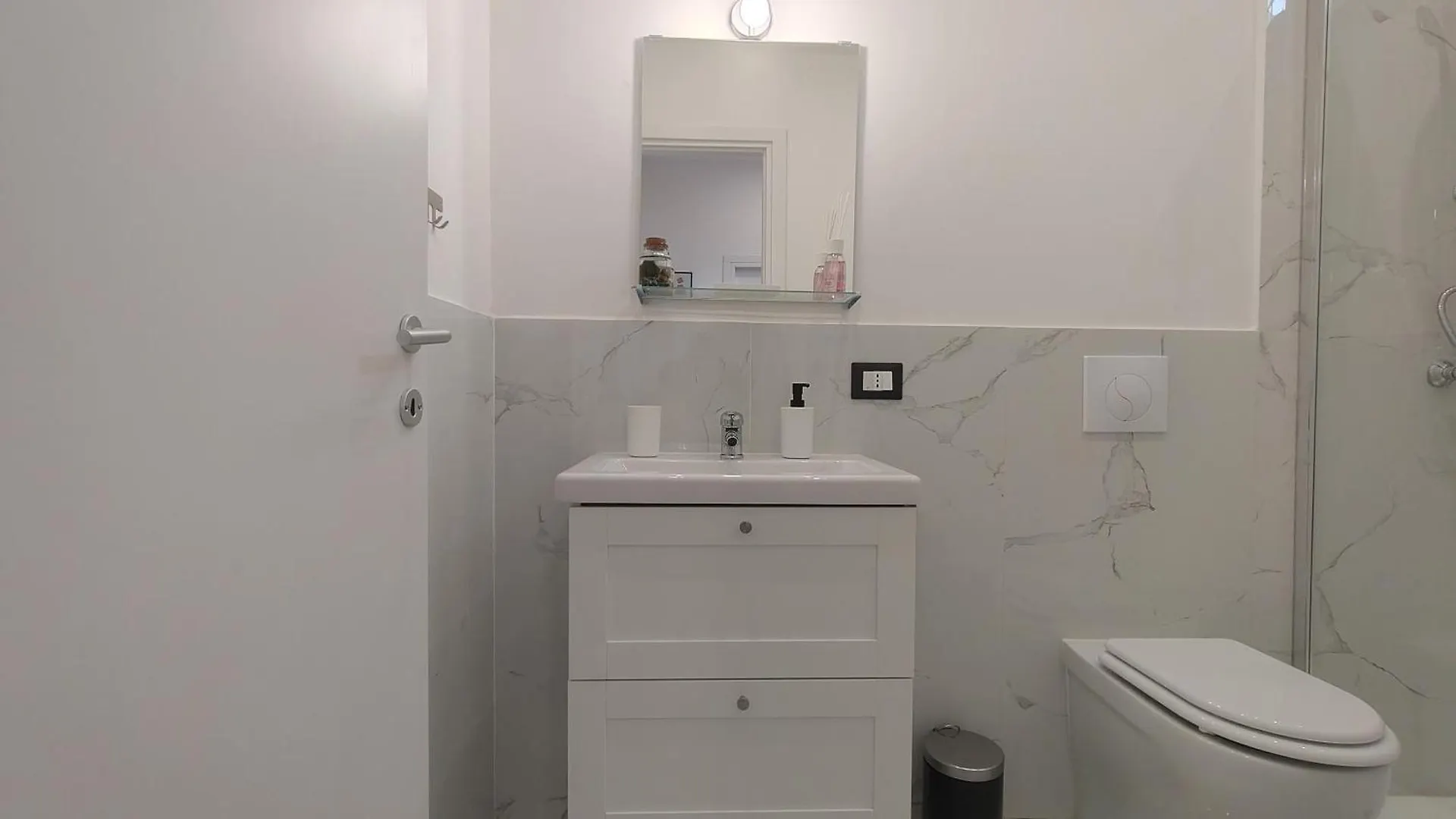 Zzzstation Rooms Rom